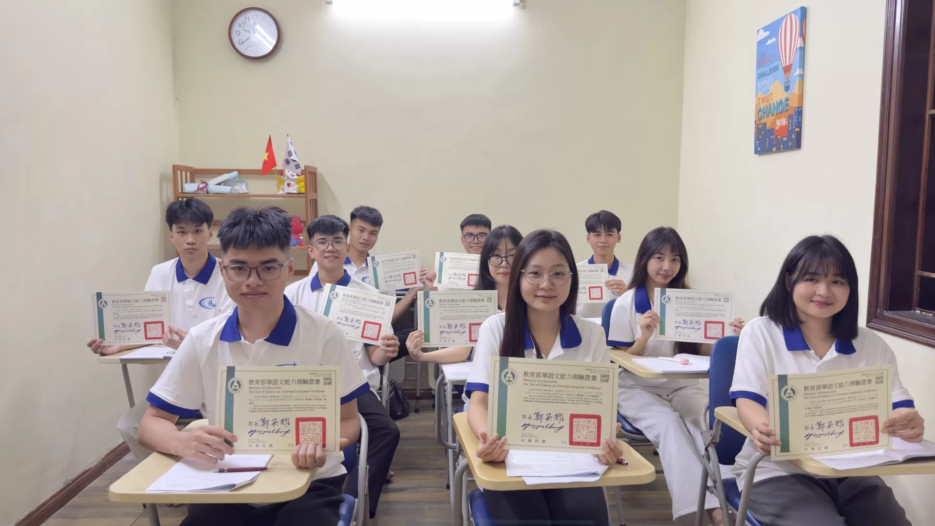 TRUNG TÂM NGOẠI NGỮ PNT – HỌC DỄ DÀNG, NÓI TỰ TIN