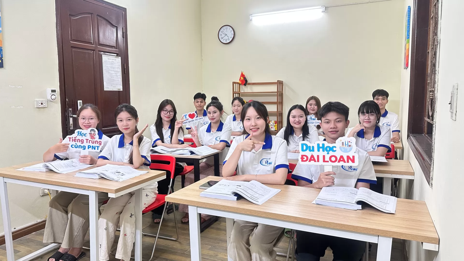 DU HỌC QUỐC TẾ PNT – NƠI CHẮP CÁNH ƯỚC MƠ