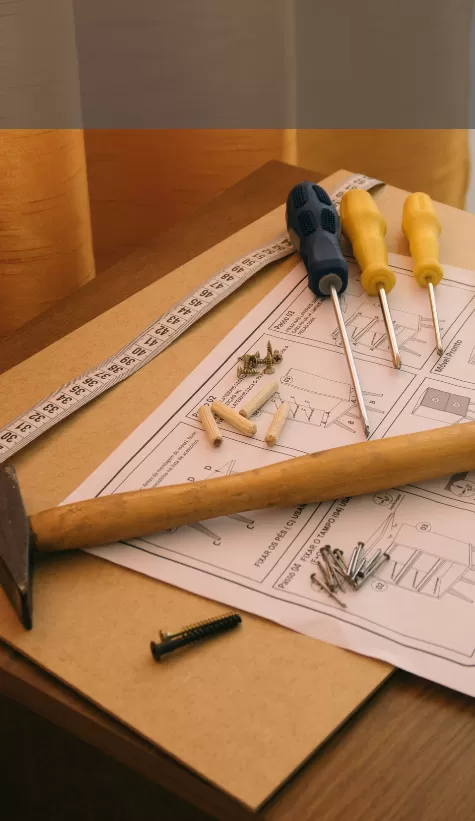 Kỹ thuật và Công nghệ Kỹ thuật (Engineering and Engineering Trades)