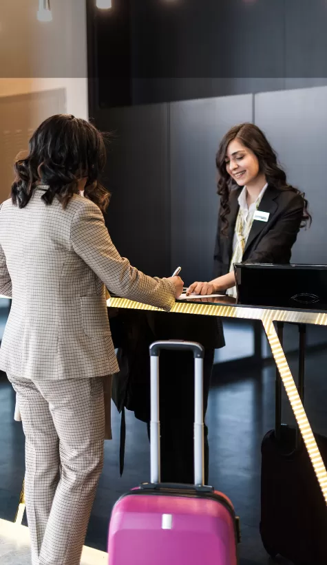 Khách sạn, Du lịch và Dịch vụ Cá nhân (Hospitality, Tourism and Personal Service)