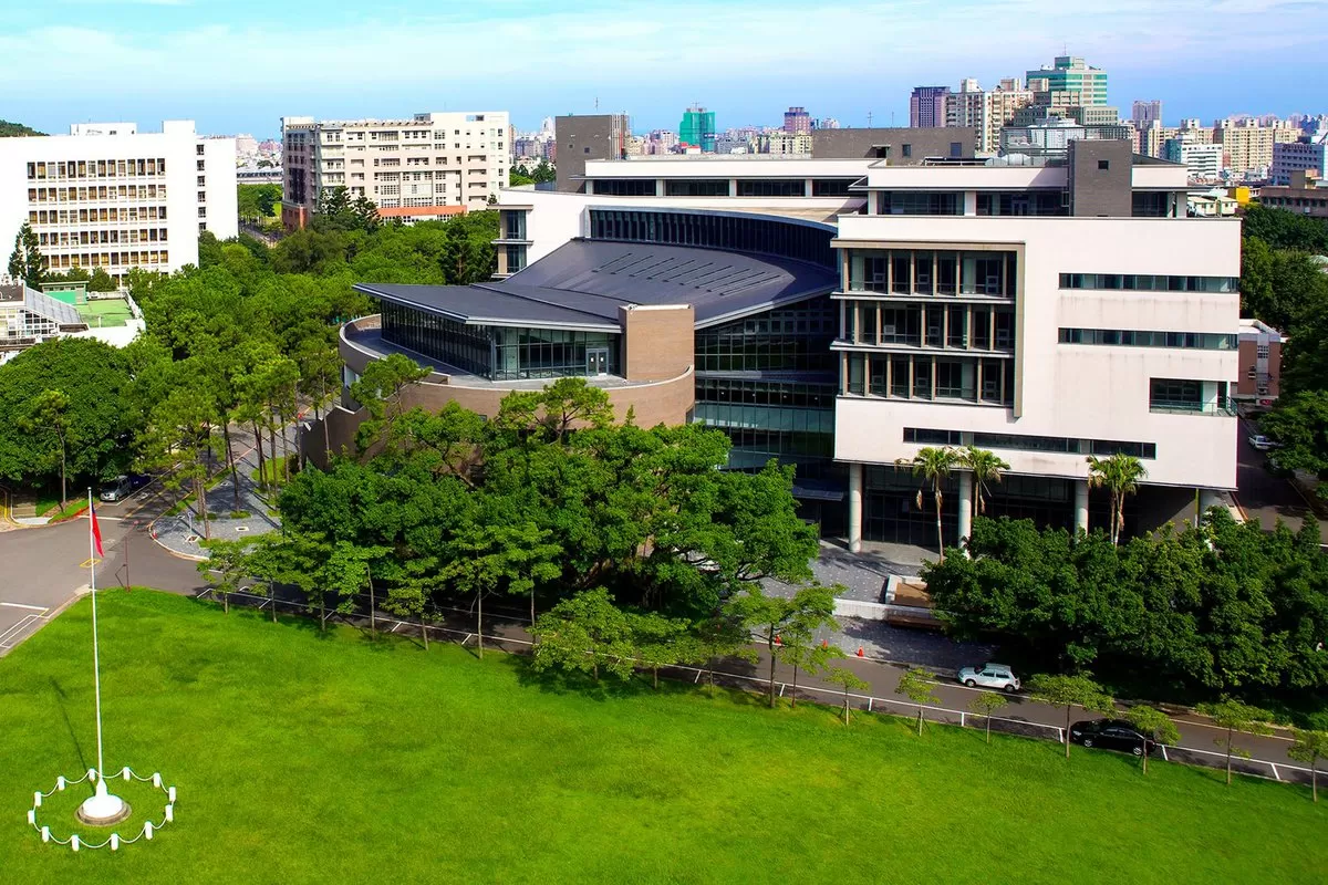 ĐẠI HỌC QUỐC LẬP THANH HOA - National Tsung Hua University  NTHU – 國立清華大學