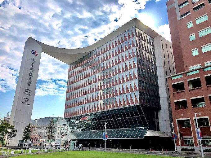 ĐẠI HỌC KHOA HỌC KỸ THUẬT NAM ĐÀI - Southern Taiwan University of Science and Technology – 南臺科技大學